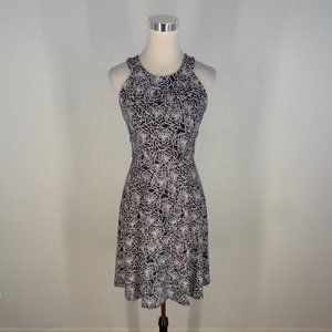 TOMMY HILFIGER BLACK & WHITE FLORAL HALTER DRESS~FLIRTY SKIRT~SILKY KNIT~SIZE8